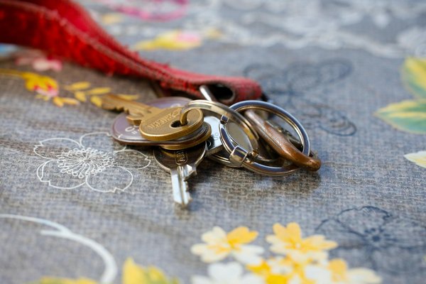 Comment fixer un robinet qui fuit sans appeler un plombier ?